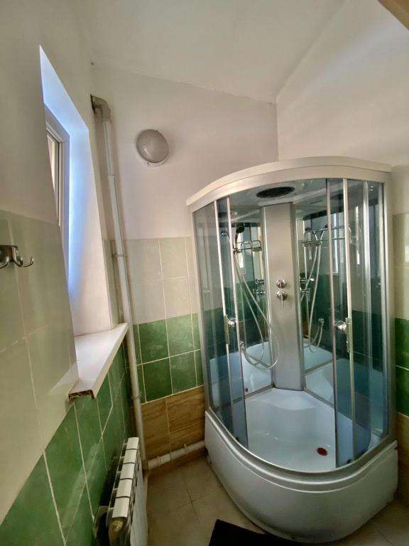 Хостел Esentai Hostel в центре