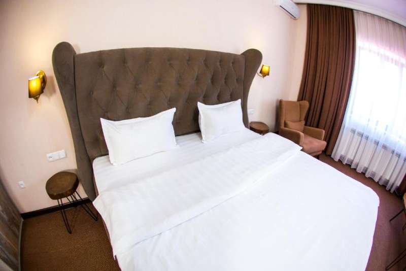 Отель Керемет для двоих или для одного