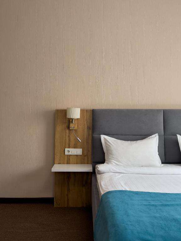 Отель Керемет для двоих или для одного