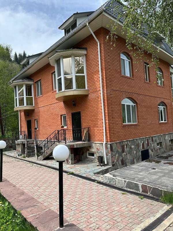 Гостиный дом Горная сказка п. Бескайнар, турбаза Алматау