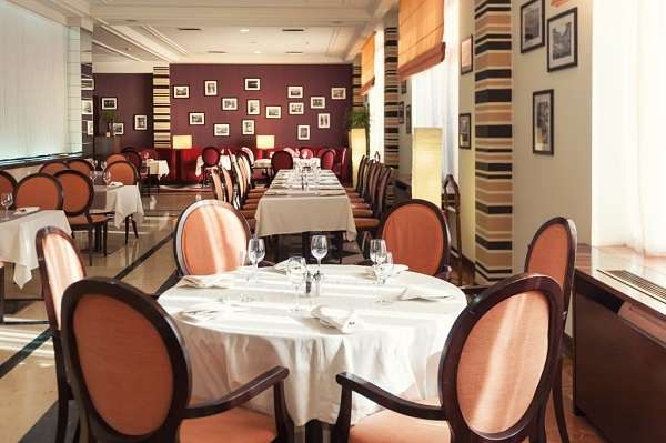 Элитный Radisson Hotel Astana в центре