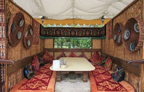 Ресторан Farhi и летняя терраса Ali Baba на ремонте