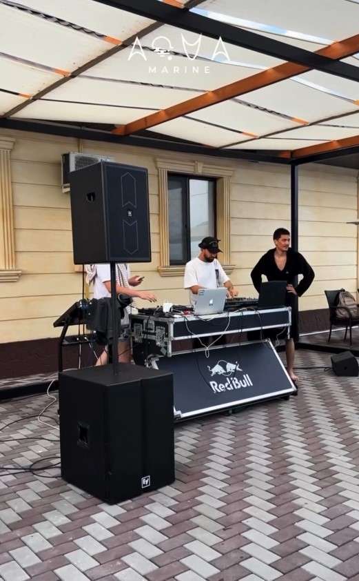 Бассейны Aquamarine, Тапчаны, Мини-отель