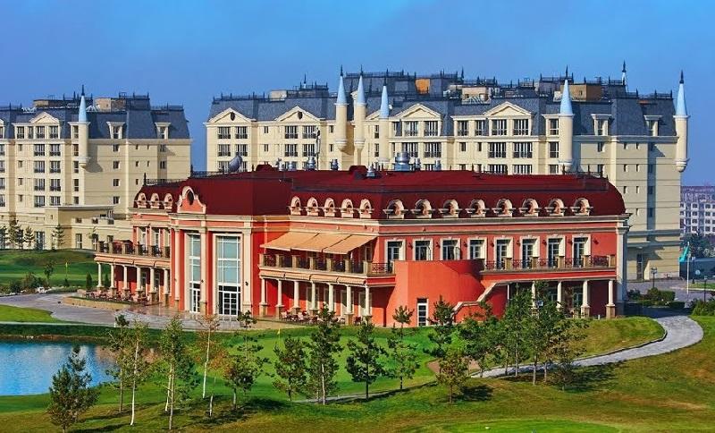 Рестораны гольф курорта Жайляу