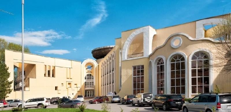 Ресторан гостиничного комплекса Чайка