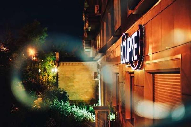 Лаундж-бар Eclipse