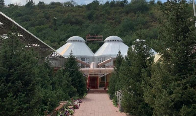 Ресторан в горах Хан Сарай