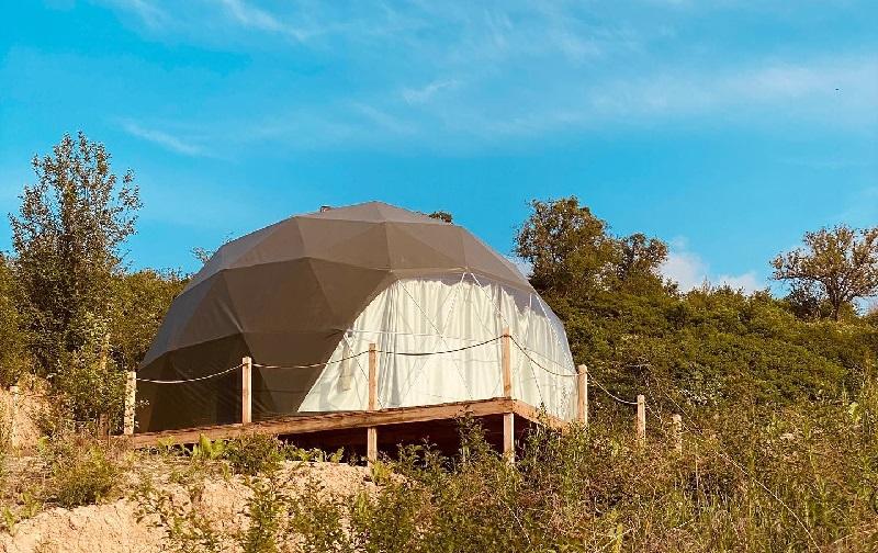 Глэмпинг с панорамным видом на город Menin house