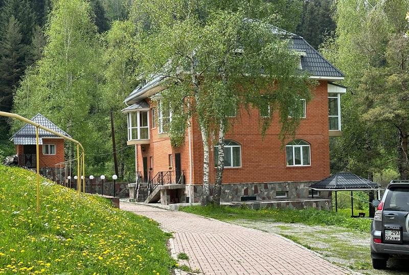 Гостиный дом Горная сказка п. Бескайнар, турбаза Алматау